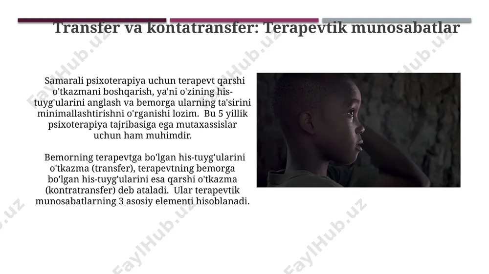 kattalar oʻziga nisbatan noaniq tasavvurga ega boʻlib, bu ularning ijtimoiy moslashuviga salbiy ta'sir koʻrsatadi, shuning uchun oʻzlik hissi ustida ishlash muhim ahamiyat kasb etadi. sigmund freydning psixoseksual nazariyasi, 5 ta rivojlanish bosqichini ta'kidlab, oʻzlik hissi shakllanishida id, ego va superego oʻrtasidagi muvozanatning ahamiyatini koʻrsatadi; bu muvozanatning buzilishi oʻziga boʻlgan salbiy munosabatlarga olib kelishi mumkin. komplekslar: elektra va edipal komplekslari sigmund freydning 1900-yillarda vena shahrida shakllantirilgan nazariyasiga ko'ra, elektra kompleksi qiz bolalarda otasiga bo'lgan sevgi va onasiga nisbatan raqobat hissiyotini ifodalaydi, bu esa 5-7 yosh oralig'ida kuzatiladi. edipal kompleksi esa o'g'il bolalarda onasiga bo'lgan mehr va otasiga nisbatan raqobat tuyg'usini aks ettiradi, bu psixoseksual rivojlanishning 3-6 yosh oralig'ida sodir bo'ladi va keyinchalik shaxsiyat shakllanishiga ta'sir ko'rsatadi. zamonaviy psixoxaliz: yangi yondashuvlar attachment theory kabi zamonaviy psixodinamik yondashuvlar, bolgariyada olib borilgan tadqiqotlarga ko'ra, 5 yoshgacha bo'lgan bolalarning ota-onalari bilan bo'lgan munosabatlarining insonning keyingi hayotdagi munosabatlariga ta'sirini 80% darajada belgilaydi. psixoxalizning yangi sohalaridan biri …