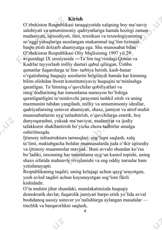 zitorlari ichida dunyoga yoshligidan mashxur bo’lgan kompozitor avstraliyalik volfgang amadey motsartdir. u 1756 yil 27 yanvarda avstriyaning kichik bir shaxarchasida zalsburgda saroy kompozitori va organchisi leopold motsart oilasida dunyoga kelgan. motsartning musiqaga bo’lgan qobilyati 3 yoshidan boshlab yaqqol sezila boshlagan. u klavesinda soatlab shug’ullanar, opasi 8 yoshli annaning cholgan kuylarini bir eshitishda hatosiz aynan qaytarib chalib bera olar edi. otasi leopold o’g’lining musiqiy qobilyatiga tan beradi va anna bilan bir qatorda volfgang bilan ham astoydil shug’ullana boshladi. volfgang motsart 6 yoshida klavesinda yaxshi chala oladigan darajaga erishadi va birinchi asarini, kichik hajmdagi pyesalarini yoza boshlaydi. yetti yoshga kirganda motsart opasi, 12 yoshli anna bilan birgalikda fransiya qirolining rezidensiyasi – varsal saroyida konsert berishadi. bolalar dastlab to’rt kun uchun mo’ljallangan bir nechta murakkab asarlarni chalib, hammani hayratga solishadi. keyin volfgang motsart skripkasini olib bir qancha asarlarni nihoyatda toza va katta mahorat bilan chalib beradi. 8 opasi anna unga klovesinda jo’r bo’ladi. …
