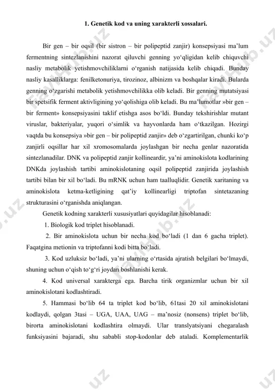 aydi, qolgan 3tasi – uga, uaa, uag – ma’nosiz (nonsens) triplet bo‘lib, birorta aminokislotani kodlashtira olmaydi. ular translyatsiyani chegaralash funksiyasini bajaradi, shu sababli stop-kodonlar deb ataladi. komplementarlik prinsipi nukleotidlar uchun xarakterli hisoblanadi, lekin nukleotidlar va aminokislotalar o‘zaro komplementar bo‘la olmaydi. shuning uchun aminokislotalar kodonlar yordamida polipeptid zanjirga to‘g‘ridan-to‘g‘ri birika olmaydi. aminokislotalarni mrnkning ma’lum uchastkasiga biriktirish «adaptor»lar yordamida yuzaga kelishi trnk ochilishiga qadar ma’lum edi. krik 1958-yilda trnkning adaptorlik roli haqidagi taxminni o‘rtaga tashladi. aminokislota trnkga birikib, o‘zining triplet kodi bilan birikish xossasiga ega bo‘ladi. trnk molekulasida aminokislotani bog‘lovchi akseptor qism bor. bundan tashqari modifikatsiyaga uchragan nukleotid asoslarini tutuvchi antikodon uchastkasi ham bor. antikodon kodonga komplementar triplet tutadi. bu triplet mrnkdagi komplementar kodon bilan spetsifik vodorod bog‘lari hosil bo‘lishini ta’minlaydi. shuning uchun transport qilinayotgan aminokislota sintezlanayotgan polipeptid zanjirda to‘g‘ri holatni egallaydi. bir aminokislota uchun bir necha trnk bo‘lishi mumkin va ular izoakseptor trnklar deb ataladi. hozirgi vaqtda 60 xil trnk ochilgan, …