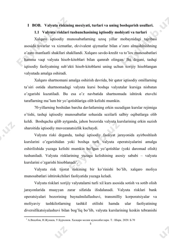 akat savdo balansi holati, asosiy makroiqtisodiy ko’rsatkichlar holati va istiqbolda mamlakat rivojlanishining barqarorligiga investorlarning ishonchi kabi bir qator ko’rsatkichlarni qamrab oladi. valyuta riskini uch turga ajratish mumkin: · operatsion valyuta riski; · translyatsion valyuta riski; · iqtisodiy valyuta riski. operatsion valyuta riski. operatsion risk asosan savdo operatsiyalari, shuningdek, dividend to’lovlari va moliyaviy investitsiyalash bo’yicha pulli shartnomalar bilan bog’liq holda yuzaga keladi. operatsion risk pul mablag’lari harakatida yuzaga kelgan holda foyda darajasiga bevosita salbiy ta’sir ko’rsatadi. bu riskni pul mablag’larining kutilayotgan oqimiga almashinuv kursi o’zgarishining bevosita ta’siri natijasida yuqori foydaga erishmaslik yoki zararning yuzaga kelishi holati sifatida ta’riflash mumkin. sotilgan mahsulotga xorijiy valyuta olishi lozim bo’lgan eksport qiluvchi milliy valyutaga nisbatan xorijiy valyuta kursining pasayishi natijasida zarar ko’radi. xorijiy valyutada to’lovni amalga oshirishi lozim bo’lgan import qiluvchi esa, milliy valyutaga nisbatan xorijiy valyuta kursining oshishidan zarar ko’radi. valyutalar almashinuvini taqozo qiluvchi bitimlar bilan bog’liq risk narxlar siyosati yordamida boshqarilishi mumkin. shuningdek, …