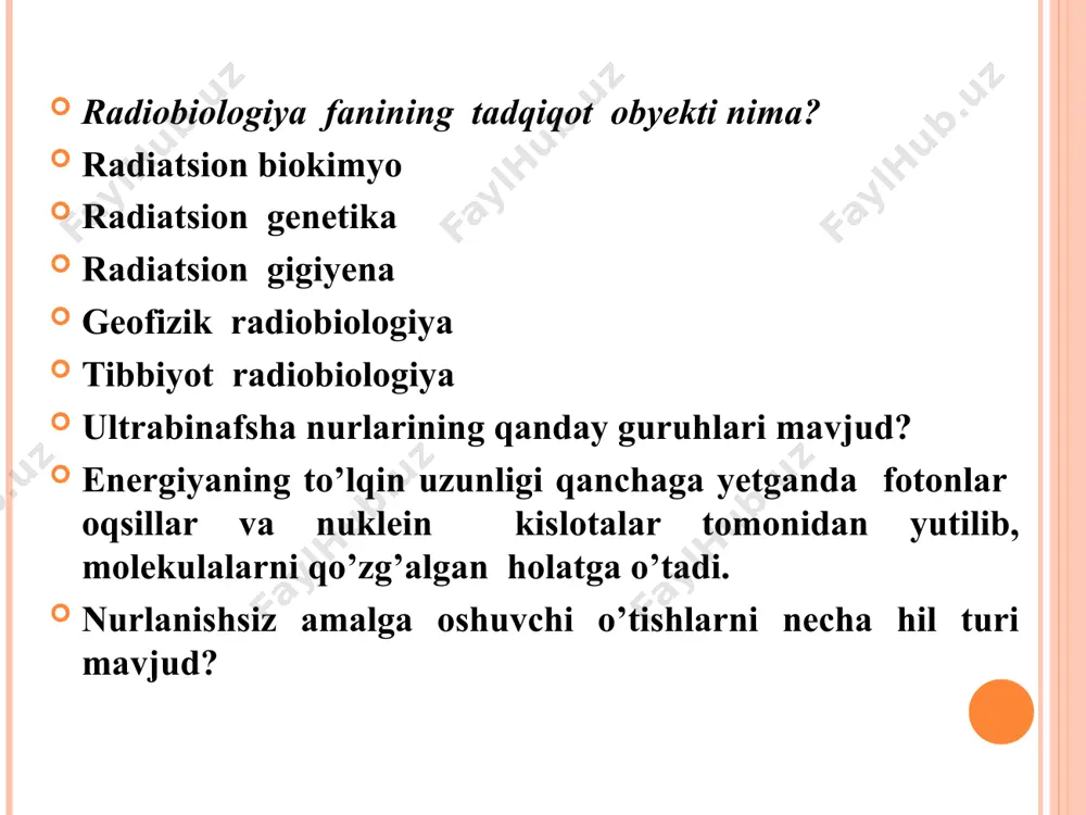 boshchadan va uzun zaryadlanmagan (qutbsiz) uglevodorod zanjiridan iborat. hujayra ichidagi tuzilmalar membranalari lipidlarning asosiy qismini fosfolipidlar va xolesterin tashkil etadi, neytral lipidlar soni kam. hujayra yadrosida lipidlar soni ko'p emas. yadro membranasida holesterin mikrosomadagiga nisbatan uch marta ko'pdir. miyelinda lipidlar ulushi 70%ni tashkil etadi, bunda uning 2/3 qismi xolesterindan iborat. lipidlarning eng past foiz ulushi mitoxondriyalar ichki membranasida va bakteriyalar membranasida bo'ladi. membrana lipidlari uch asosiy turga bo'linadi: fosfolipidlar, glikolipidlar, steroidlar. membranadagi lipidlarning katta qismi fosfolipidlardan iborat. ular ichki gidrofob va gidrofil sirtlardan iborat qo'shaloq qatlamli strukturalar hosil qila oladi. shuning uchun membranalar orqali yog'da eriydigan moddalar o'ta oladi, suvda eriydigan moddalar va gidrofil ionlar membrananing gidrofob sohasidan o'ta olmaydi. ular hujayra ichida oqsil tabiatiga ega bo'lgan maxsus o'tkazuvchanlik kanallari orqali kirishadi. gidrofob (yunoncha hydor- suv, phobos-qo'rquv), gidrofil (phileo- yaxshi ko'raman) tushunchalar moddaning suvga bog'lanishini xarakterlaydi. gidrofob moddalar suv bilan yomon bog'lansa, gidrofil moddalar kuchliroq bog'lanadi, moddalarning molekulalari suv molekulalari …